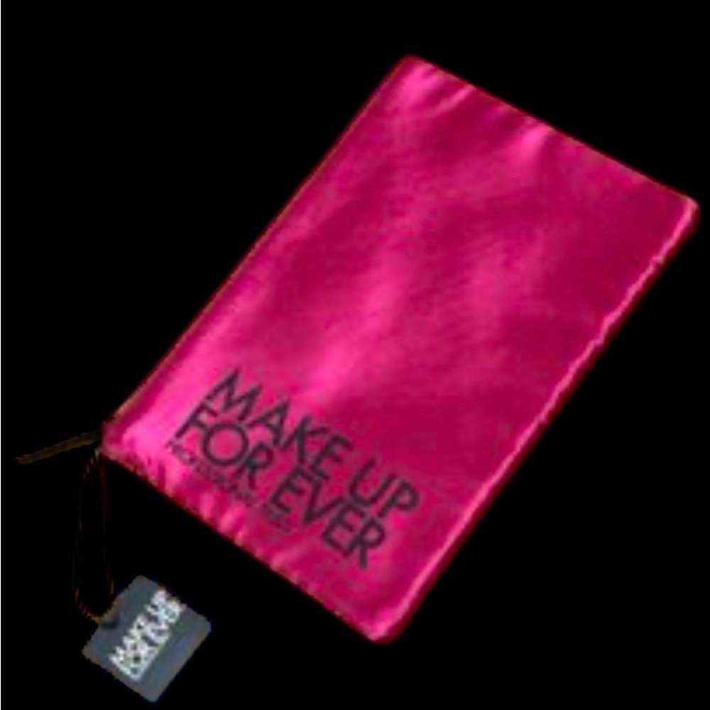 NWT MAKE UP FOR EVER Satin Fuchsia pink on the go glam makeup bag